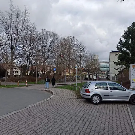بيت للعطل Xzllenz - 4 Schlafzimmer, Zentral, Parken, U-bahn, 2 Baeder, 4 Smart-tv, Optional Einzelbett