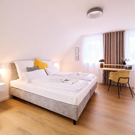 別荘 Xzllenz - 4 Schlafzimmer, Zentral, Parken, U-bahn, 2 Baeder, 4 Smart-tv, Optional Einzelbett