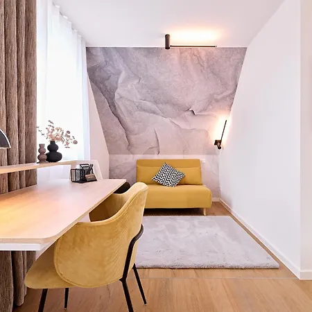 Xzllenz - 4 Schlafzimmer, Zentral, Parken, U-bahn, 2 Baeder, 4 Smart-tv, Optional Einzelbett Semesterbostad Nürnberg