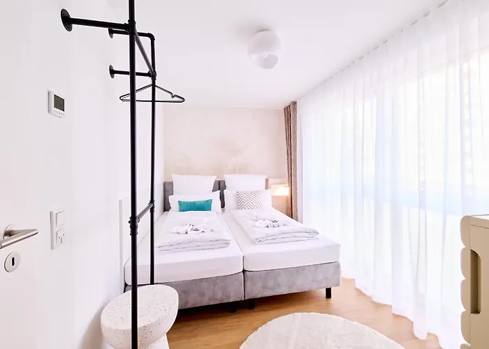 Xzllenz - 4 Schlafzimmer, Zentral, Parken, U-bahn, 2 Bäder, 4 Smart-tv, Optional Einzelbett