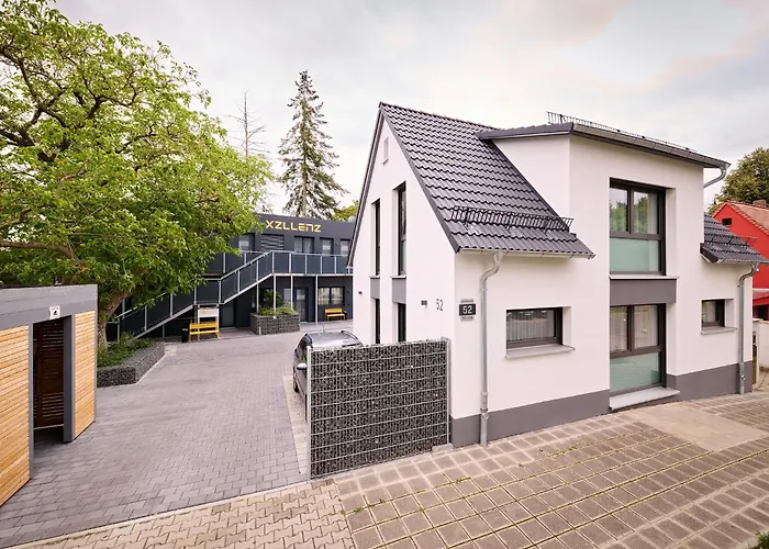 Ferienhaus Xzllenz - 4 Schlafzimmer, Zentral, Parken, U-bahn, 2 Bäder, 4 Smart-tv, Optional Einzelbett Nürnberg
